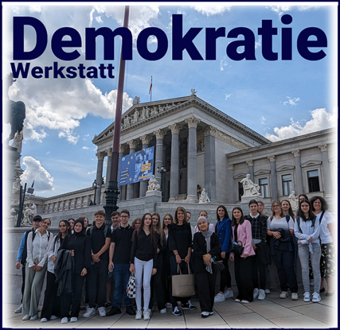 Demokratiewerkstatt - Schülerinnen und Schüler des 2. bis 5. Jahrgangs im Parlament